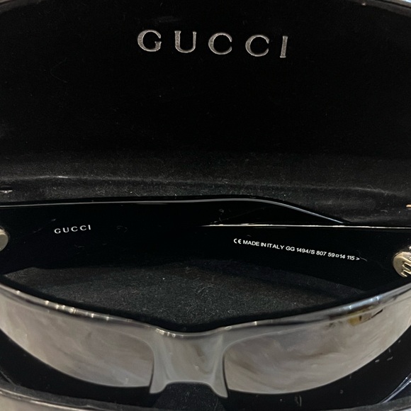 Gucci Black Sunglasses - Picture 11 of 11